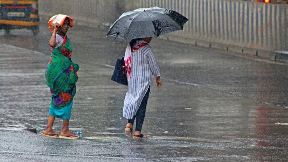 Bengaluru is likely to have a wet week ahead, according to forecasts from the IMD. (Ravindra Joshi/HT PHOTO) Bengaluru is likely to have a wet week ahead, according to forecasts from the IMD. (Ravindra Joshi/HT PHOTO)