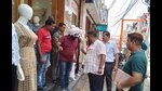 MC officials during the challing-cum-awareness drive on the ban of single-use plastic in Ludhiana on Saturday. (Harvinder SIngh/HT) MC officials during the challing-cum-awareness drive on the ban of single-use plastic in Ludhiana on Saturday. (Harvinder SIngh/HT)