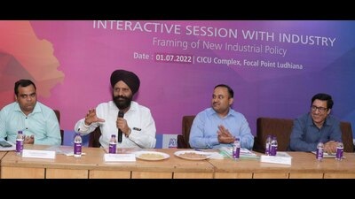 Punjab director of industries and commerce (extreme right) during the interaction with industrialists. (Harvinder Singh/HT) Punjab director of industries and commerce (extreme right) during the interaction with industrialists. (Harvinder Singh/HT)