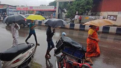 On Saturday, Pune again reported light rainfall. (Ravindra Joshi/HT PHOTO) On Saturday, Pune again reported light rainfall. (Ravindra Joshi/HT PHOTO)