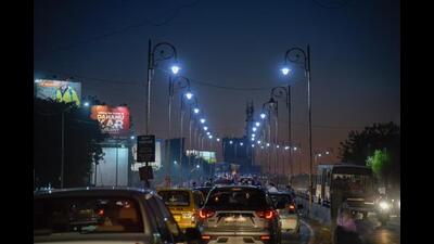 The proposed 2.1-kilometre-long stretch is to be constructed between Kelewadi junctions on Paud road and till Balbharati office on Senapati Bapat road, to reduce traffic chaos. (HT FILE PHOTO) The proposed 2.1-kilometre-long stretch is to be constructed between Kelewadi junctions on Paud road and till Balbharati office on Senapati Bapat road, to reduce traffic chaos. (HT FILE PHOTO)