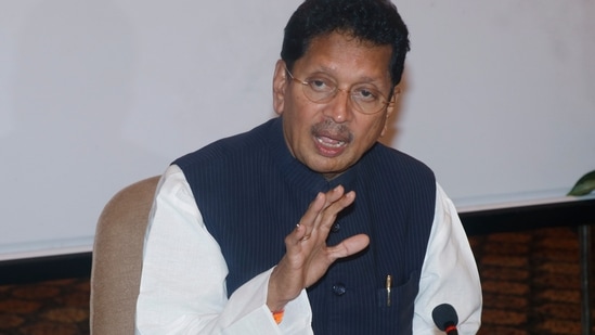 Eknath Shinde camp spokesperson Deepak Kesarkar addressed the media at the Goa hotel on Saturday. Eknath Shinde camp spokesperson Deepak Kesarkar addressed the media at the Goa hotel on Saturday. 