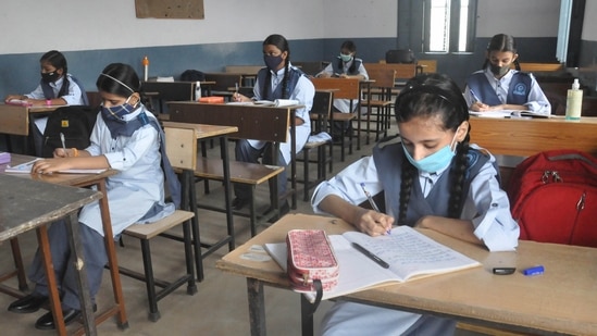 The Delhi government has introduced several curriculum over the past few years.(PTI)