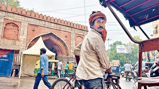 One of the 14 Mughal-era gateways to punctuate the Walled City’s wall, the graceful Ajmeri Gate today is like a queen without her palace. One of the 14 Mughal-era gateways to punctuate the Walled City’s wall, the graceful Ajmeri Gate today is like a queen without her palace.
