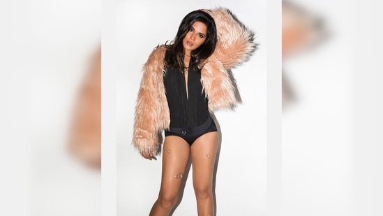 Richa Chadha channels her inner Catwoman and gets ready for the weekend in her diva mode.(Instagram/@therichachadha)