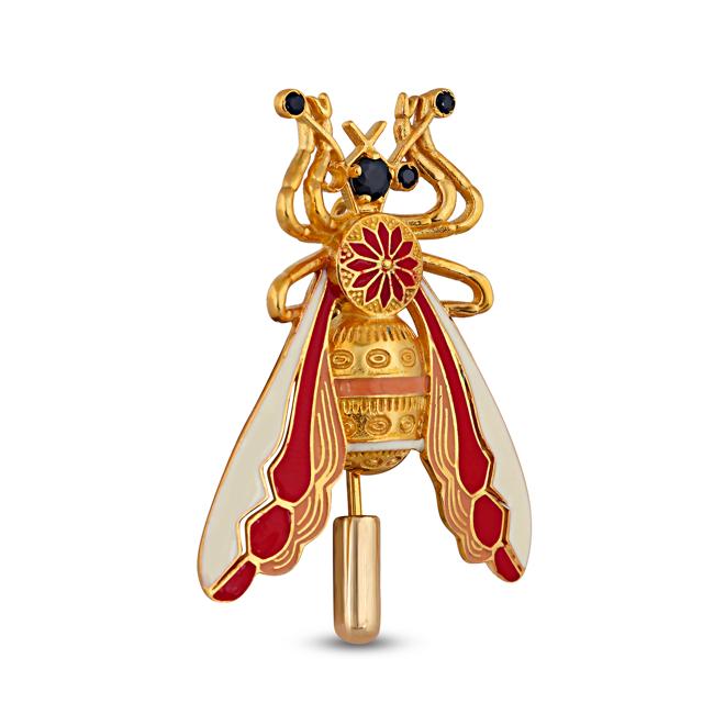 You can use a brooch to dress your evening looks (The Ayeez brooch by Anayah) You can use a brooch to dress your evening looks (The Ayeez brooch by Anayah)