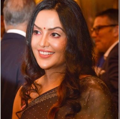 Amruta hailed Prime Minister Narendra Modi, stating that due to his efforts the Indo-UK relations have become robust and are expanding at federal, state and local levels. (Twitter/@fadnavis_amruta)