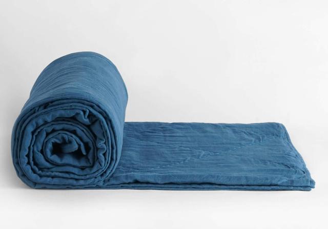 Prewashed cotton blankets allow your skin to breathe while you sleep (Handmade, super soft, cotton filled Belgian linen duvet by Live Linen) Prewashed cotton blankets allow your skin to breathe while you sleep (Handmade, super soft, cotton filled Belgian linen duvet by Live Linen)