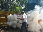 Among the other locations where violations were detected include two construction sites at Karkardooma, one at Khichdipur and a site in Dwarka.(Sanchit Khanna/HT) Among the other locations where violations were detected include two construction sites at Karkardooma, one at Khichdipur and a site in Dwarka.(Sanchit Khanna/HT)