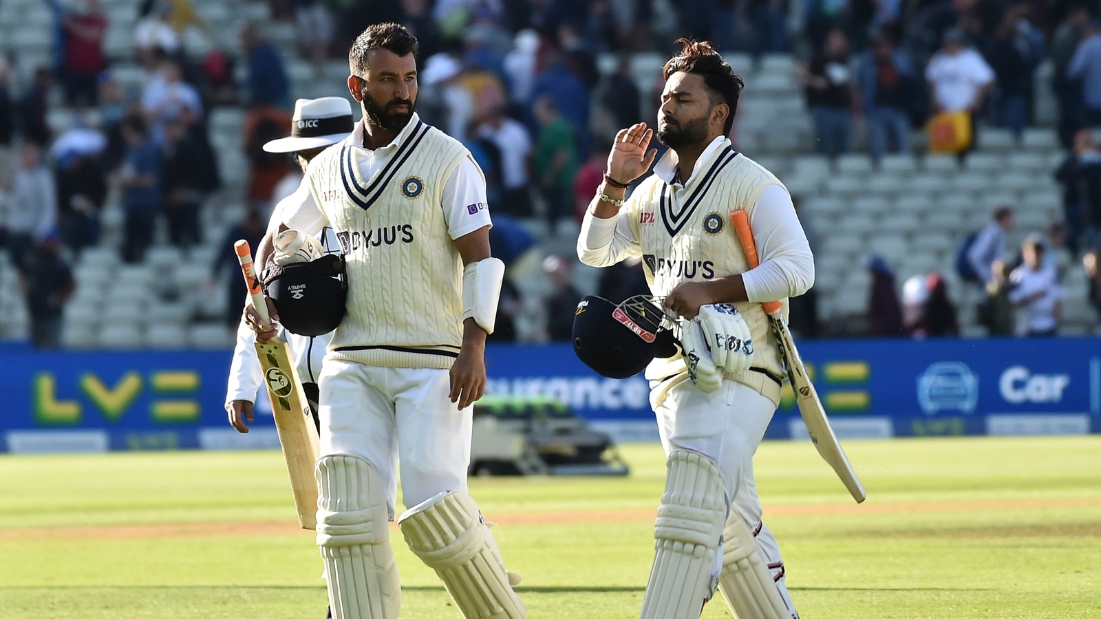 Pujara, Pant Give India 257-run Lead | Crickit