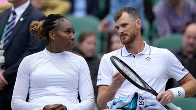 Venus Williams of the U.S. speaks to Britain's Jamie Murray (AP) Venus Williams of the U.S. speaks to Britain's Jamie Murray (AP)