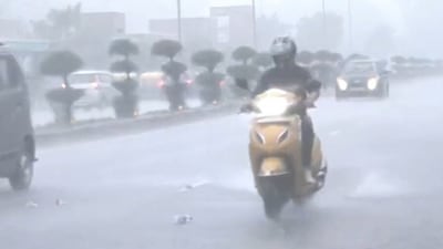 Rains lash parts of Delhi.
