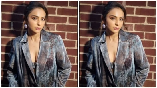 Rakul Preet accessorised her look in silver ear studs and grey stilettos.(Instagram/@rakulpreet)