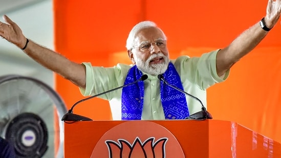 Prime Minister Narendra Modi speaks at 'Vijaya Sankalp Sabha' in Hyderabad, Sunday.(PTI)