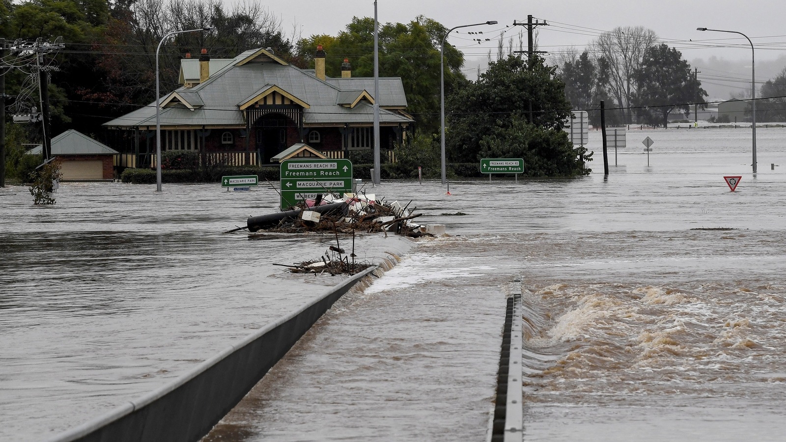 Sydney Flooded, Evacuation Orders For Hundreds Officers Alert Of ...