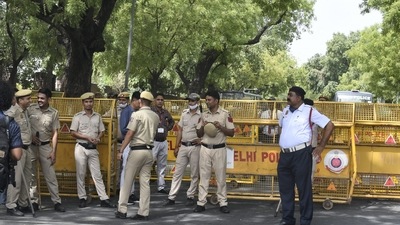 Delhi anti-graft branch free to probe city cops, HC says (PTI) Delhi anti-graft branch free to probe city cops, HC says (PTI)