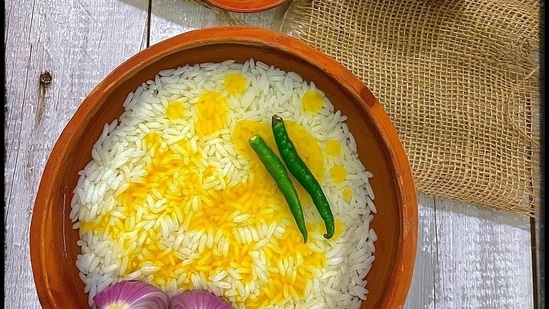 Studies suggest panta bhat contains much more nutrients than regular rice and is easier to digest.(Instagram/@saswati_gypsysoul)