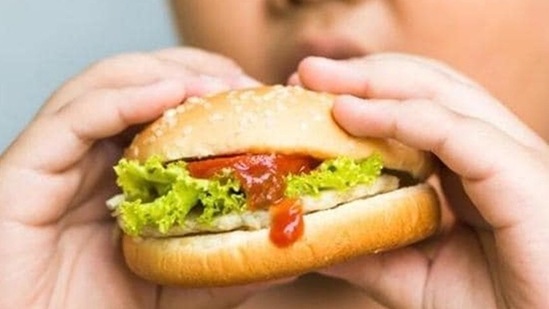It is essential to focus on the family and not isolate overweight children as it can lead to depression and loneliness. That is why the whole family must work together to improve their physical activity and eating habits(Shutterstock)