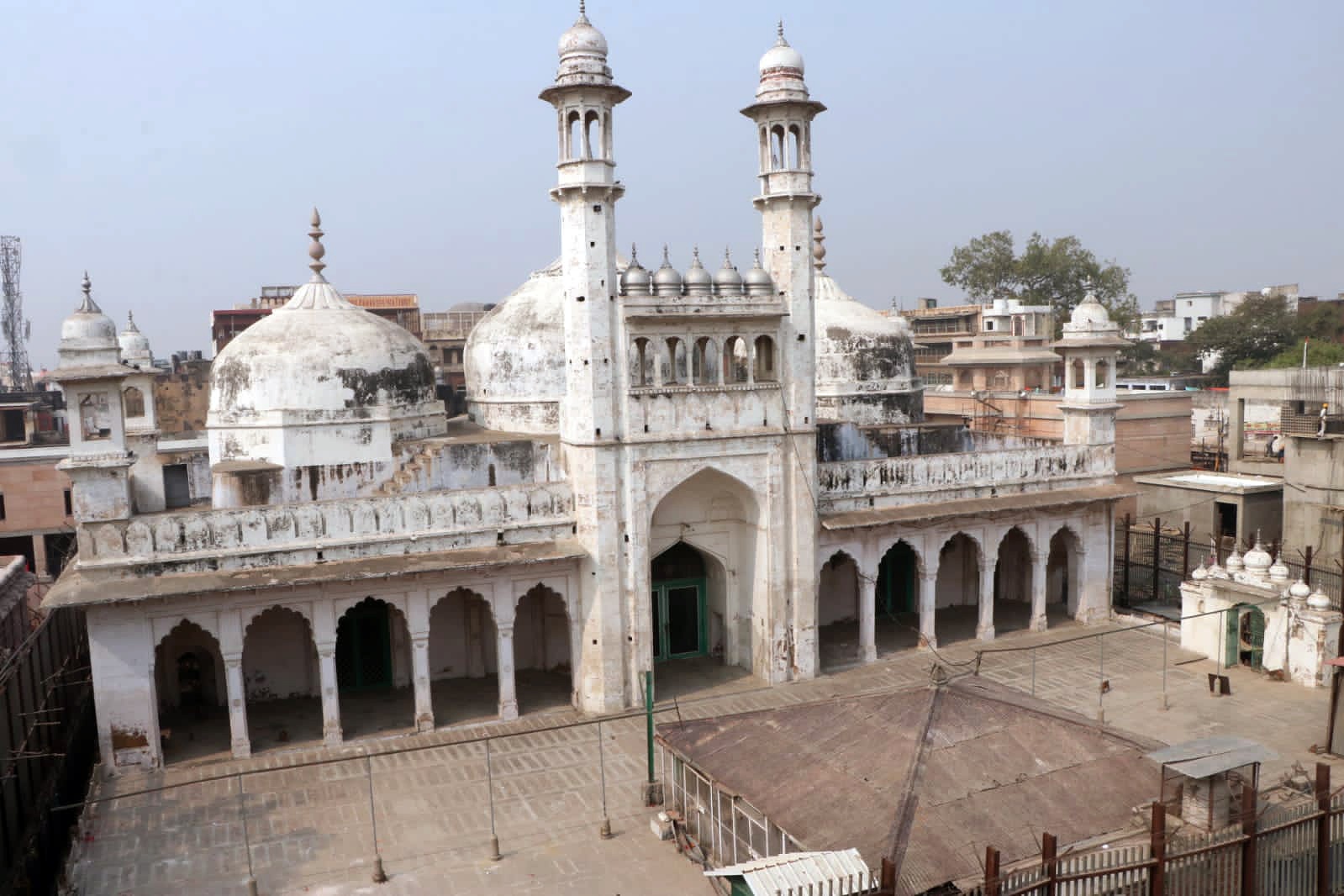 This is a crucial phase in the controversial case that has ratcheted up communal tensions, dug up old animosities, and appeared to provide a template for Right-wing activists to claim worship rights at Islamic holy sites.&nbsp; (ANI)