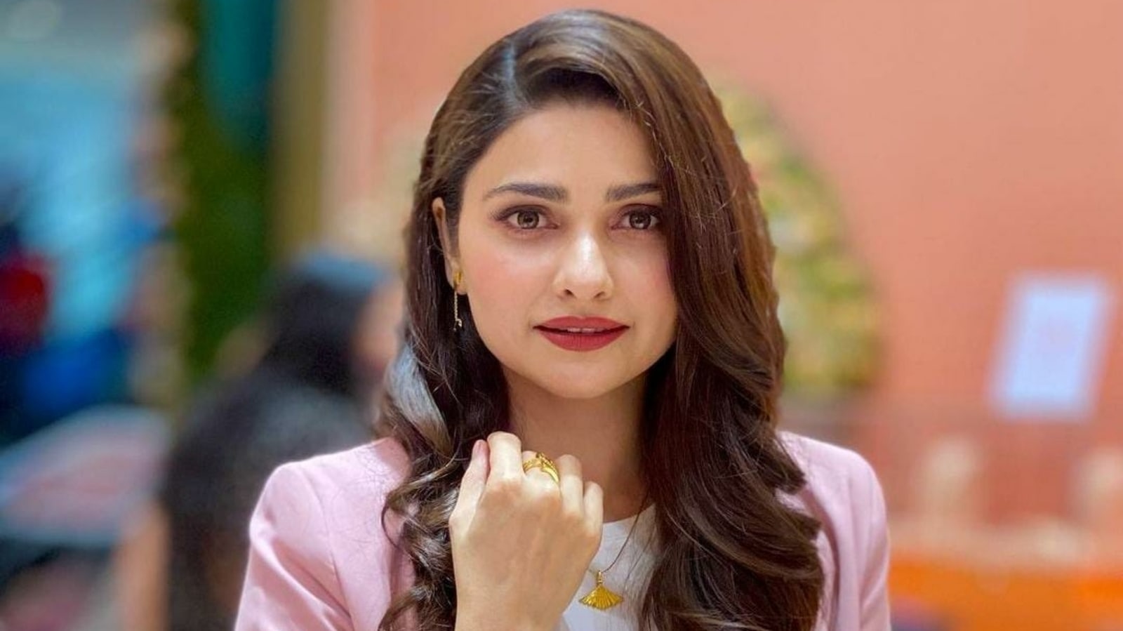 Prachi Desai reveals she was recently told she was 'too pretty' for a role | Bollywood - Hindustan Times