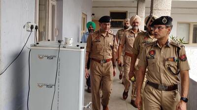 Newly-appointed DGP of of Punjab Police, Gaurav Yadav conducting a surprise checks at police stations in Mohali. (HT Photo) Newly-appointed DGP of of Punjab Police, Gaurav Yadav conducting a surprise checks at police stations in Mohali. (HT Photo)
