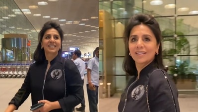 Neetu Kapoor at Mumbai airport. (Viral Bhayani Instagram) Neetu Kapoor at Mumbai airport. (Viral Bhayani Instagram)