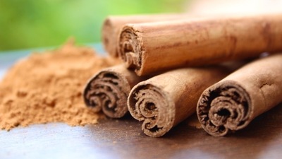 Cinnamon and Fenugreek Tea: End your day with a cup of cinnamon tea or fenugreek tea. It helps boost your body's metabolism and promotes digestion by clearing all the waste. (Unsplash)