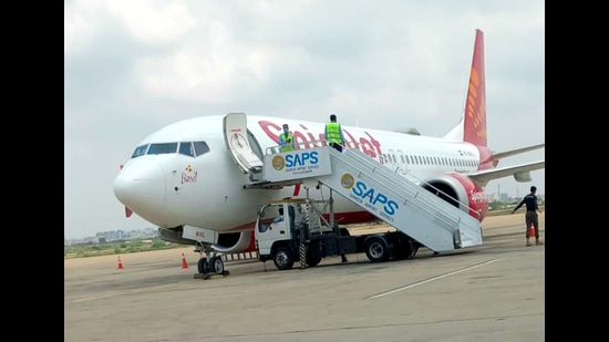 SpiceJet SG-11 flight from Delhi to Dubai made an emergency landing in Karachi on Tuesday. (ANI)