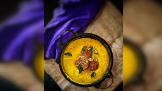 Phaanu: Phaanu is a dal based dish which can be prepared using chainsoo, gahat, arhar or green mung. This creamy, tasty and healthy dish is famous in the Kumaon regions of Uttarakhand.(Instagram/@food_swings_mood_swings)