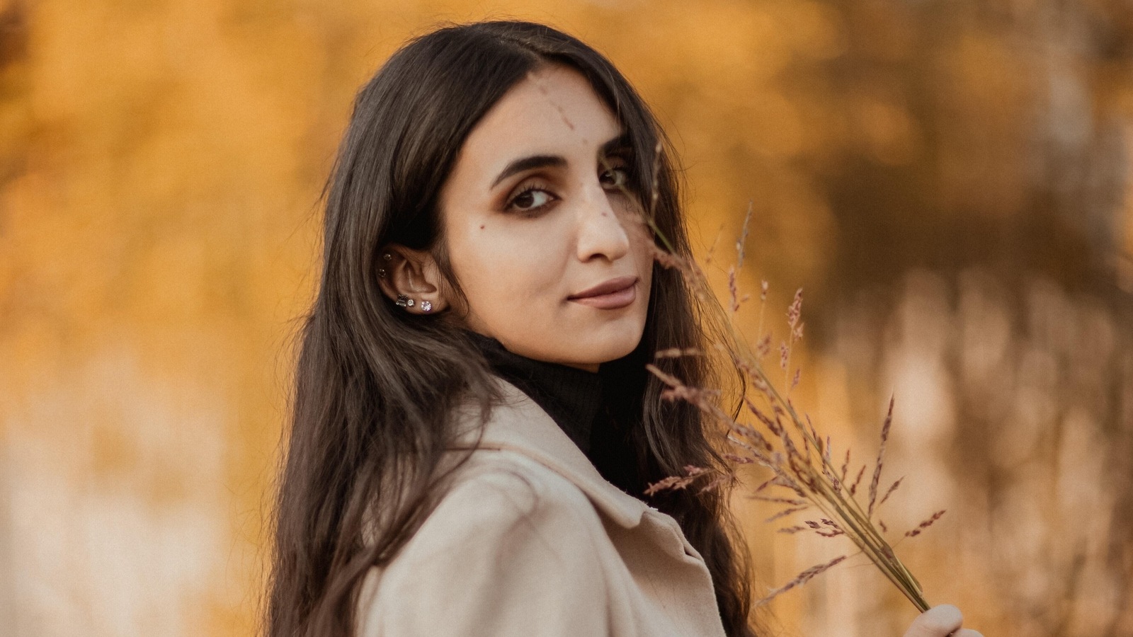 Amla for hair: Indian gooseberry strengthens hair follicles and imparts lustre Amla for hair: Indian gooseberry strengthens hair follicles and imparts lustre