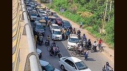 The National Highway Authority of India (NHAI) has approved two over-bridges, which are likely to reduce travel time between Kalka and Zirakpur and alleviate traffic jams on the stretch by next year. (HT PHOTo)