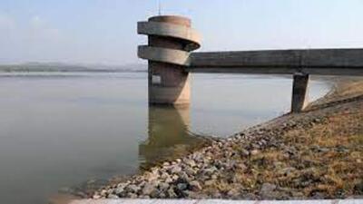 Chandigarh administrator Banwarilal Purohit on Wednesday gave in-principle approval for a synthetic running track at Sukhna Lake. (HT PHOTO ) Chandigarh administrator Banwarilal Purohit on Wednesday gave in-principle approval for a synthetic running track at Sukhna Lake. (HT PHOTO )