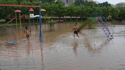 With showers lashing Panchkula on Wednesday, many sectors were flooded with rainwater and cars were seen ploughing through knee-deep water in several areas (HT PHOTO ) With showers lashing Panchkula on Wednesday, many sectors were flooded with rainwater and cars were seen ploughing through knee-deep water in several areas (HT PHOTO )