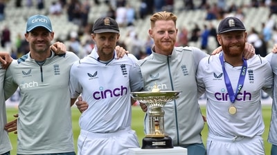 England's captain Ben Stokes, second right, and teammates pose after their win the fifth cricket test match against India at Edgbaston in Birmingham, Eng land, Tuesday, July 5, 2022. (AP)