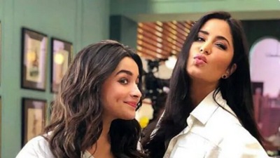Katrina Kaif praised Alia Bhatt's Darlings teaser. Katrina Kaif praised Alia Bhatt's Darlings teaser.