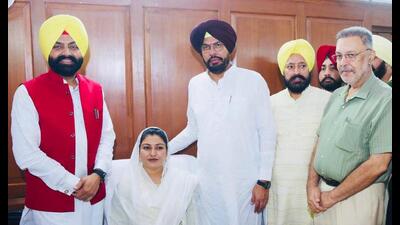 Four newly sworn-in cabinet ministers on Wednesday took charge at their offices in the civil secretariat on Wednesday.