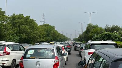 Rush hour traffic snarls on Noida-Greater Noida Expressway Rush hour traffic snarls on Noida-Greater Noida Expressway
