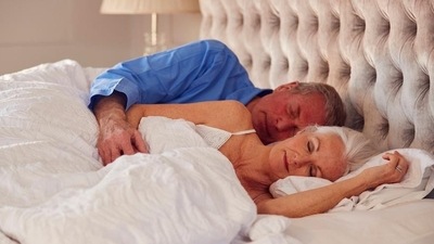 3. Improving Sleep Cycle - It is estimated that one in two people with type 2 diabetes have sleep problems due to unstable blood sugar levels and accompanying diabetes-related symptoms. A regular sleep cycle can actually prove to be the most effective new-age way. Studies show that an irregular sleep schedule could take a long-term toll on individuals with type 2 diabetes. Hence, specific attention needs to be driven towards ensuring an 8-hour sleep schedule. (Shotshop/IMAGO) 3. Improving Sleep Cycle - It is estimated that one in two people with type 2 diabetes have sleep problems due to unstable blood sugar levels and accompanying diabetes-related symptoms. A regular sleep cycle can actually prove to be the most effective new-age way. Studies show that an irregular sleep schedule could take a long-term toll on individuals with type 2 diabetes. Hence, specific attention needs to be driven towards ensuring an 8-hour sleep schedule. (Shotshop/IMAGO)