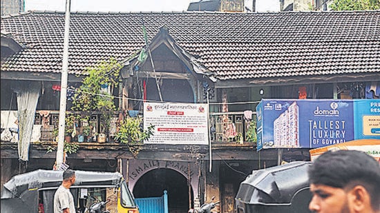 Ismail Manzil at Kurla in Mumbai (Pratik Chorge/HT Photo) Ismail Manzil at Kurla in Mumbai (Pratik Chorge/HT Photo)