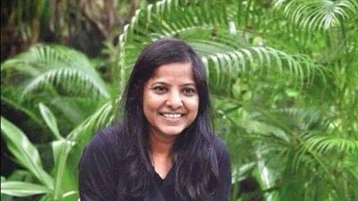 Leena Manimekalaia's new post on Twitter irked social media users inviting fresh criticism. Leena Manimekalaia's new post on Twitter irked social media users inviting fresh criticism. 