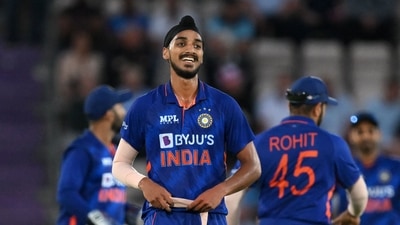 Bhuvneshwar and debutant Arshdeep Singh kept England pinned in the powerplay. (AP) Bhuvneshwar and debutant Arshdeep Singh kept England pinned in the powerplay. (AP)