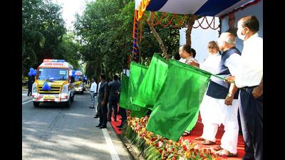 Bihar chief minister Nitish Kumar flags off 501 advance life support ambulances in Patna on Thursday. (Santosh Kumar/HT Photo) Bihar chief minister Nitish Kumar flags off 501 advance life support ambulances in Patna on Thursday. (Santosh Kumar/HT Photo)