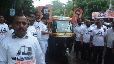 Autorickshaw drivers gather in support of CM Eknath Shinde wearing T-shirts with the slogan "Mee Rickshawala, Mee Mukhyamantri" on Thursday (Praful Gangurde)