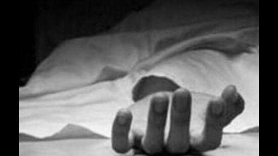 Four of family end life by jumping into canal in Mahendragarh