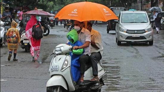 With the southwest monsoon in Maharashtra active again, rainfall deficiency in the state and its various sub-divisions has been reduced from 30% at the end of June to only 3% at present. (HT)