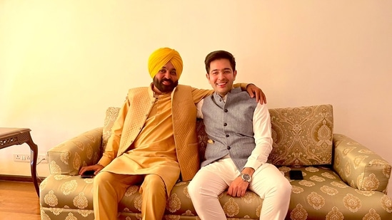 AAP MP Raghav Chadha also reached the Punjab CM's residence to take part in the wedding festivities. He shared a photo with Mann on Twitter captioned ‘My friend’s wedding' in Punjabi.(Twitter/ @raghav_chadha)