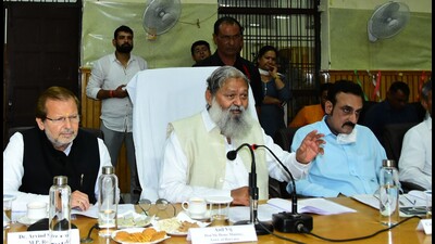 Haryana: Home minister Anil Vij redresses public complaints