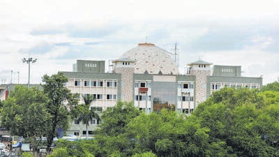 PMC spent about Rs62 crore to cover its health scheme in the last financial year 2021-22, including Rs55.42 crore on employees, Rs3.85 crore on existing elected members and Rs3.39 crore on former members and their immediate relatives (REPRESENTATIVE PHOTO)