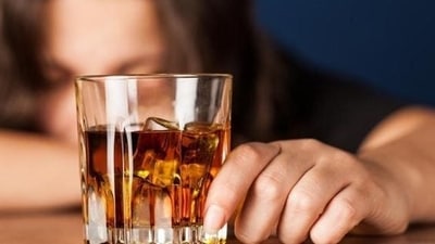 You need alcohol to unwind everyday. (Shutterstock) You need alcohol to unwind everyday. (Shutterstock)