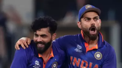 Ravindra Jadeja (L) with Virat Kohli (AP) Ravindra Jadeja (L) with Virat Kohli (AP)